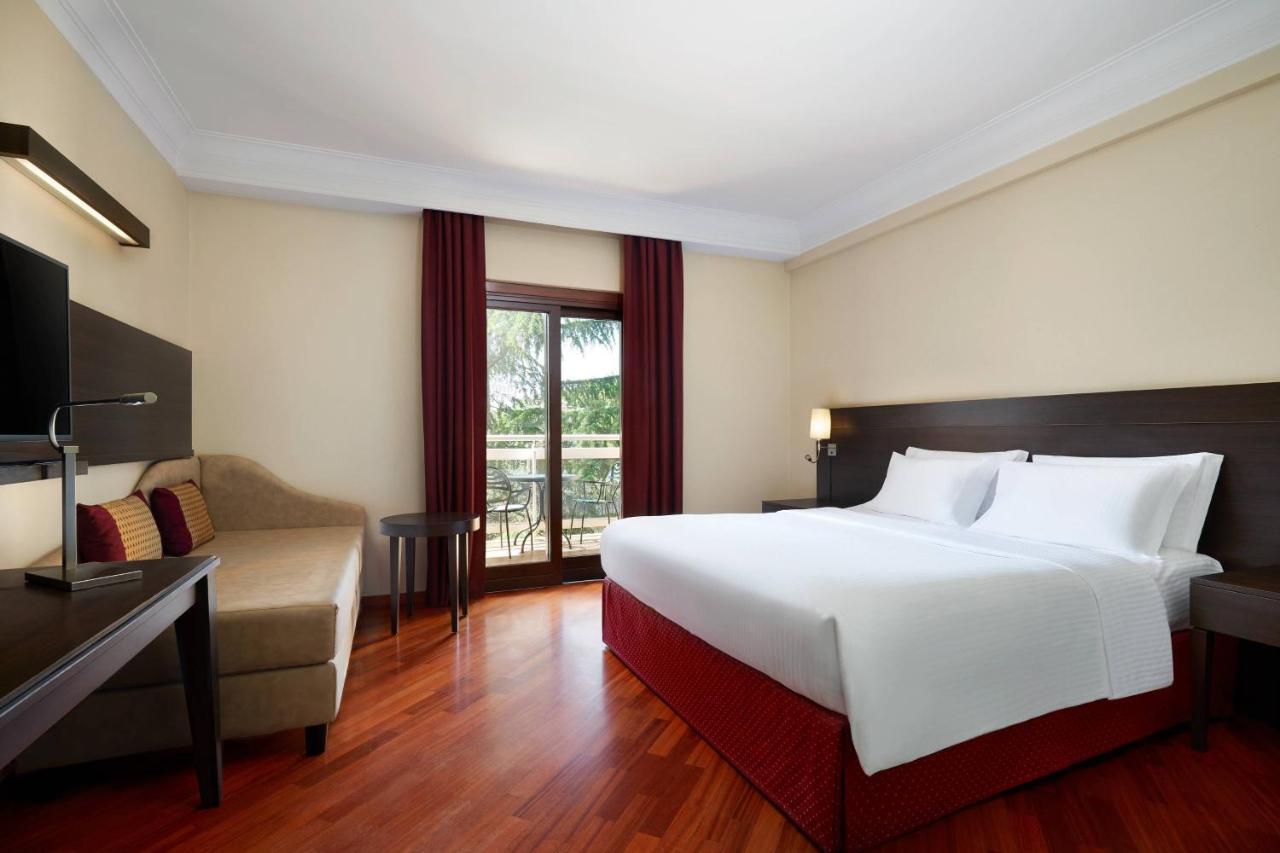 Courtyard By Marriott Rome Central Park Luaran gambar
