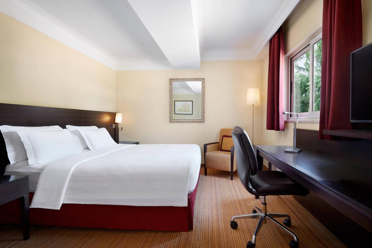 Courtyard By Marriott Rome Central Park Luaran gambar