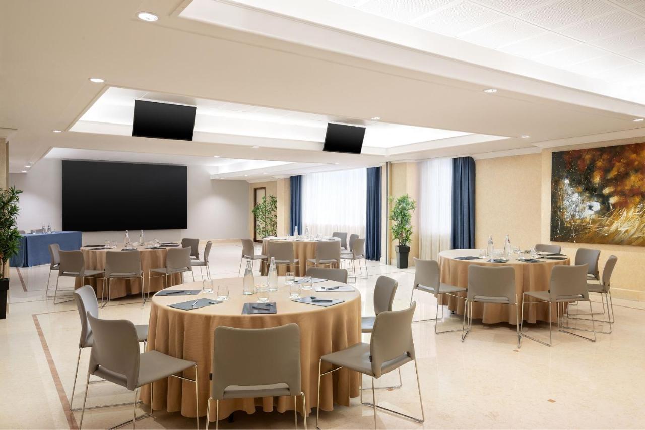 Courtyard By Marriott Rome Central Park Luaran gambar