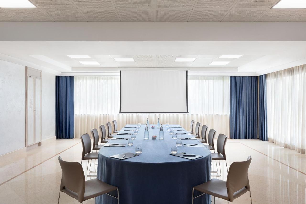 Courtyard By Marriott Rome Central Park Luaran gambar