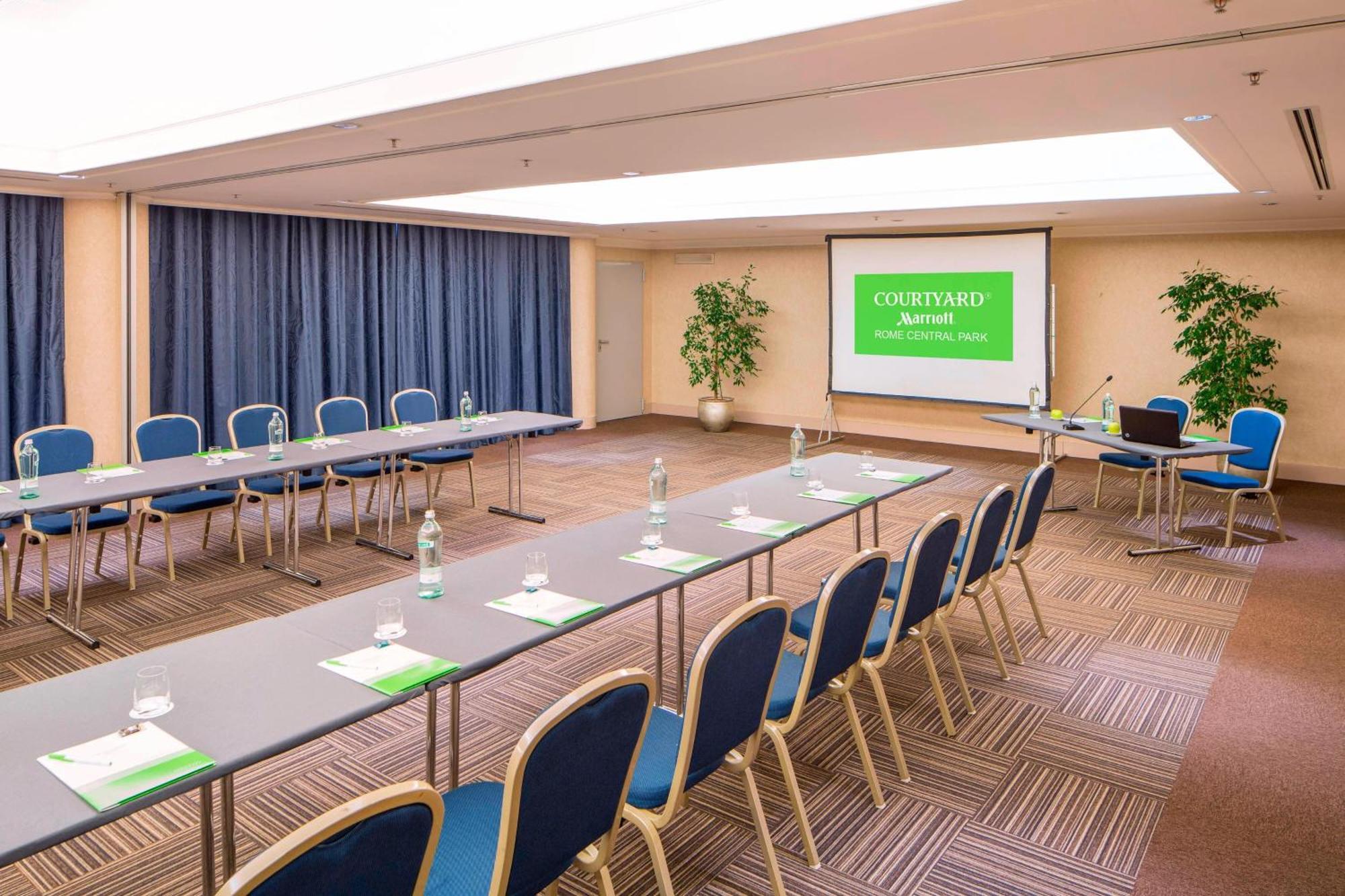 Courtyard By Marriott Rome Central Park Luaran gambar