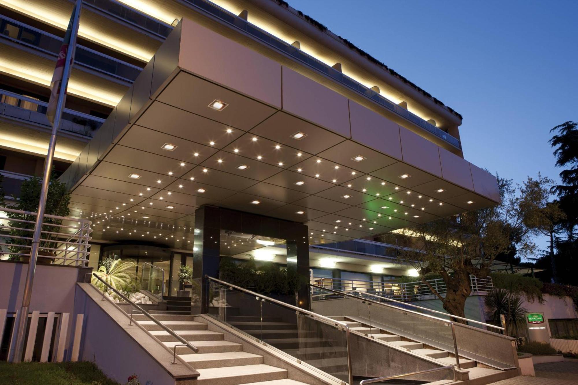 Courtyard By Marriott Rome Central Park Luaran gambar