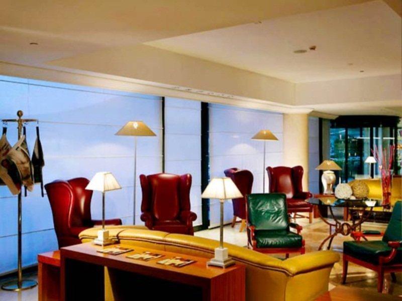 Courtyard By Marriott Rome Central Park Dalaman gambar