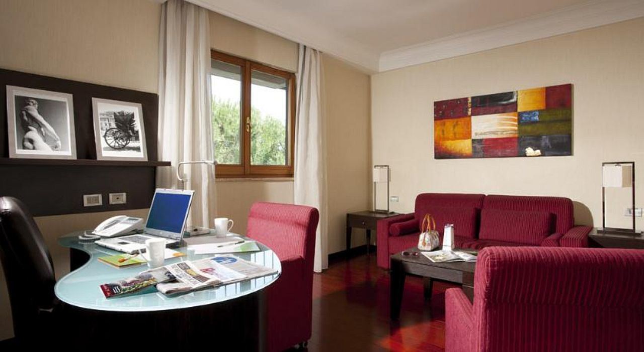 Courtyard By Marriott Rome Central Park Bilik gambar